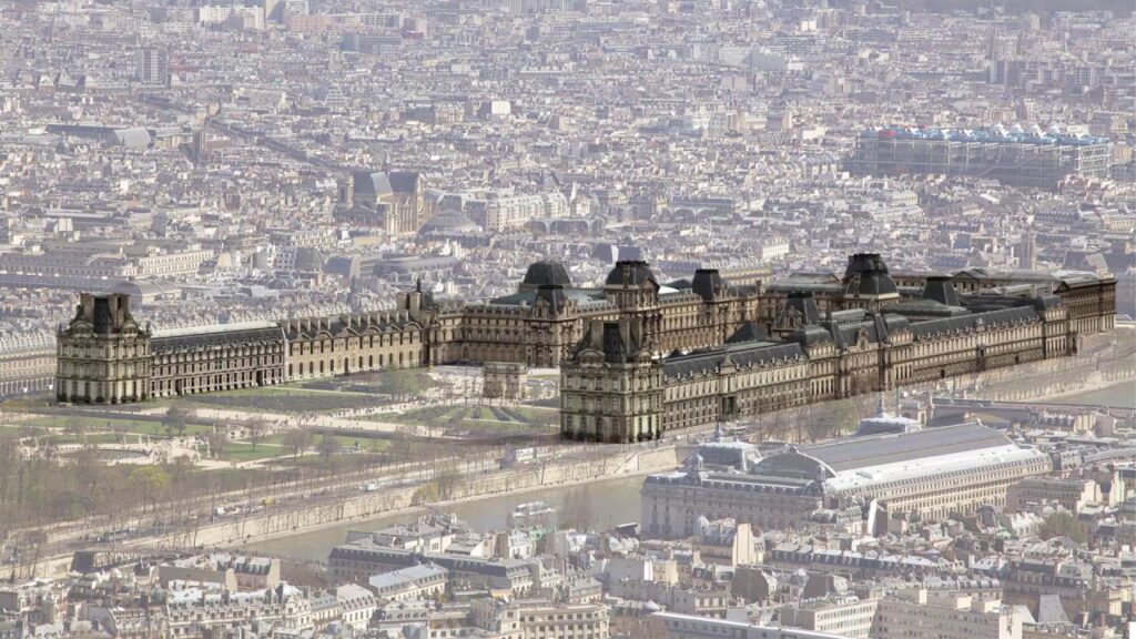 The Architectural History of the Louvre: 800 Years in Three Minutes